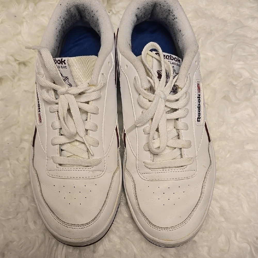 Reebok White and Maroon Sneakers - Picture 5 of 9